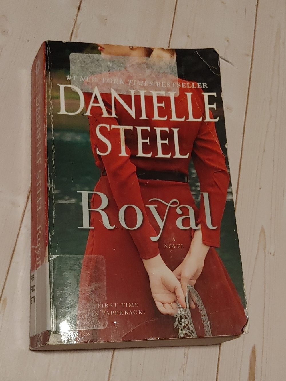 Royal By Danielle Steel 2020 Adult Fiction Paperback